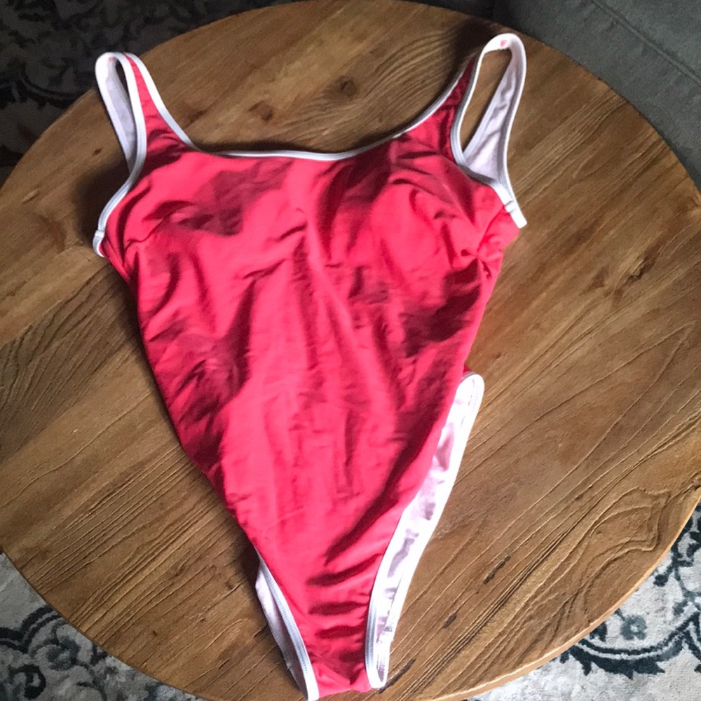 One piece suit